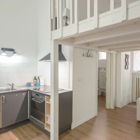 New Loft In The Heart Of Bologna 2-3