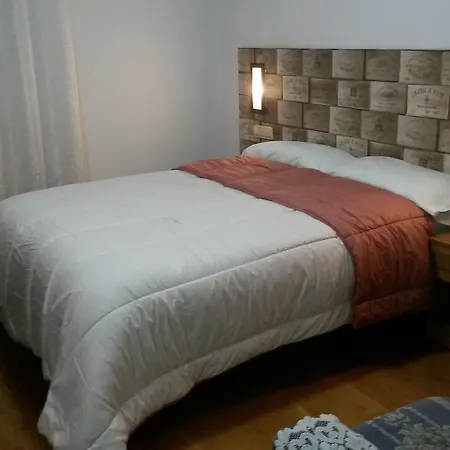 LARGE SUITE 90m2 LEÓN CENTRO-3