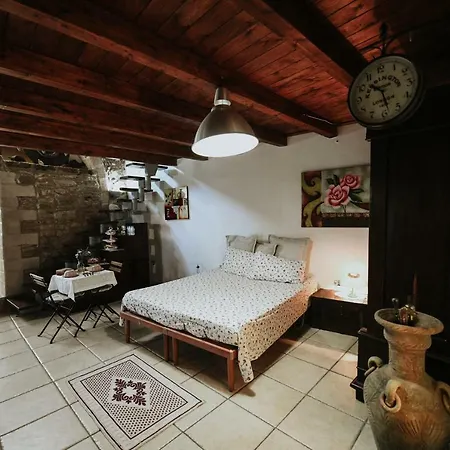 antonella home-3