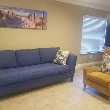 Close To Strip, Very Private, Gated, Huge Floorplan, Wifi, Washer&Dryer-2