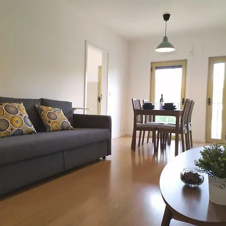 Lisbon Apartment -Free Parking-2