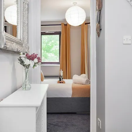 Gloucester Green Suite-3