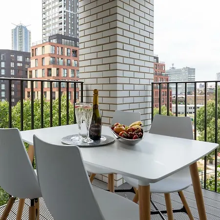 Luxury Central London Apartment-2