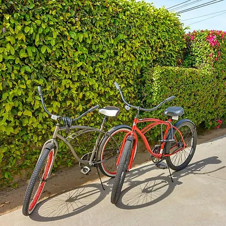 Ultimate Beach Bungalow - 1 Block From Beach - Huge Backyard-2