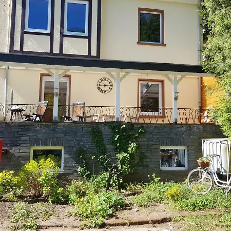Haus Lowe Ferienwohnungen-2