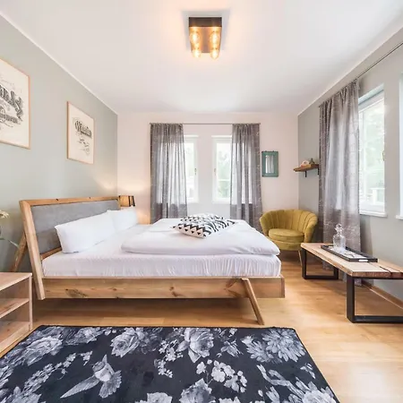 Design Apartments - Das Kutscherhaus-3