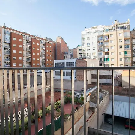 Bbarcelona Gaudi Flats-3