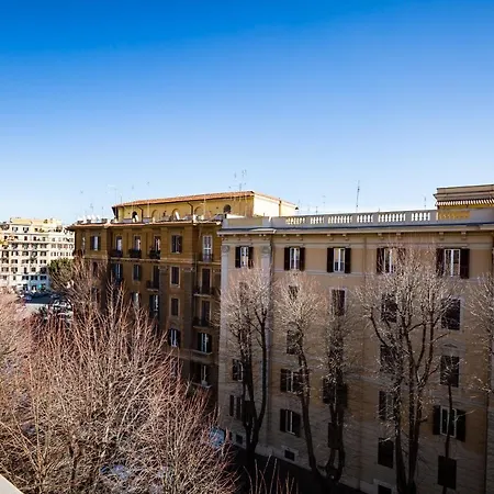 Piazza Mazzini Apartment-3