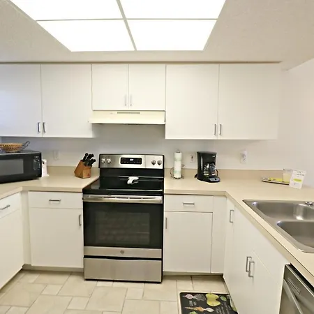 Ocean Village Club F22-3