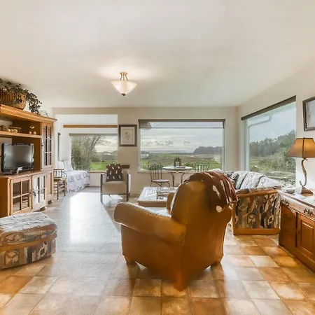 Prairie Beach Home-2