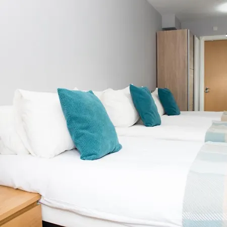 Edinburgh Playhouse Apartments-3