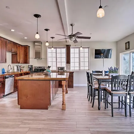 Large Temecula House With Balcony - Near Vineyards-3