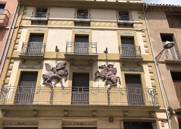 Hotel cerca del colegio: Apartaments Cal Noi