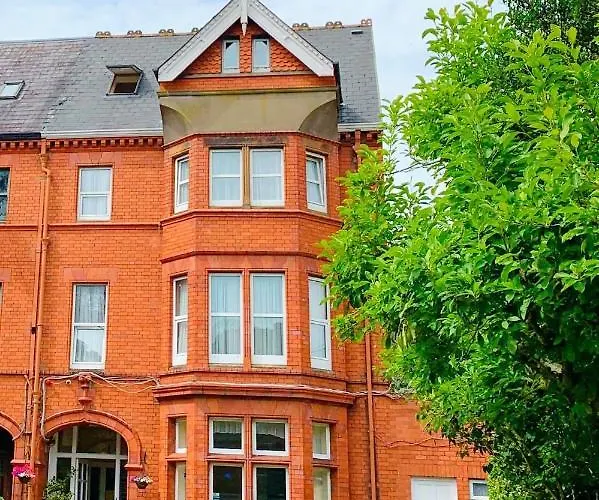 Beach hotel: Redclyffe Guesthouse