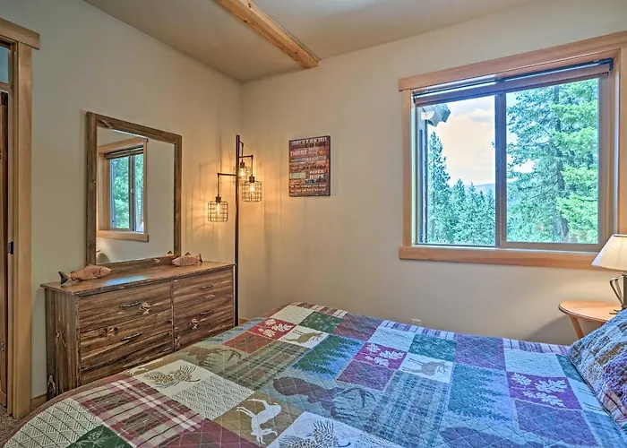 Private Leavenworth Cabin W/ Mtn Views & Fire Pit