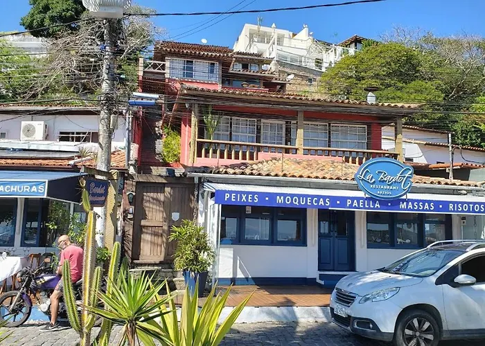 Bardot Apartamentos