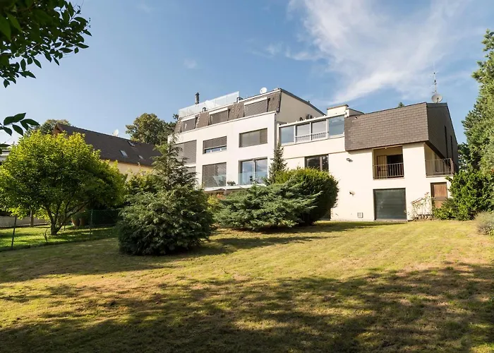 Yes, It Is Retro - Big Villa With Indoor Pool