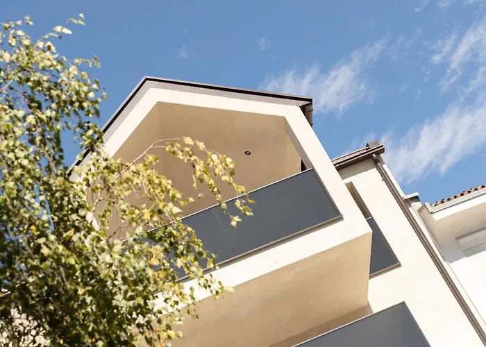 Nice Living Neue- Moderne Apartments Im Herzen Von Brixen - Kostenlose Brixencard - Ideal Fuer Familien, Paare, Geschaeftsreisende Und Allen Urlaubs Hungrigen