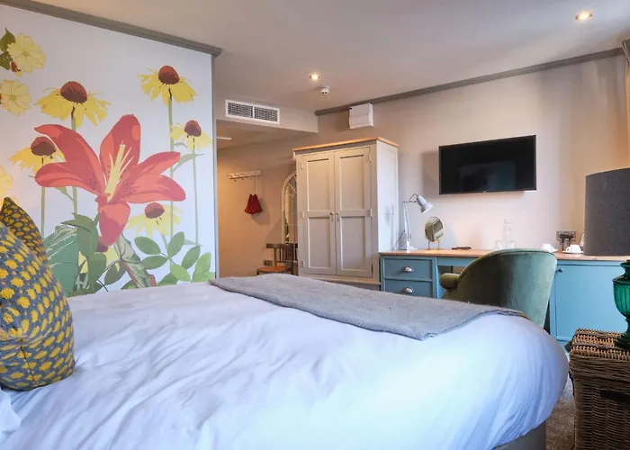 3 star hotel: Dog And Fox