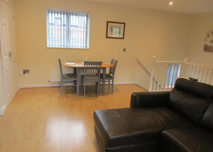 20 Nightingale Gardens, Coton Park, Rugby Cv23 0Wt