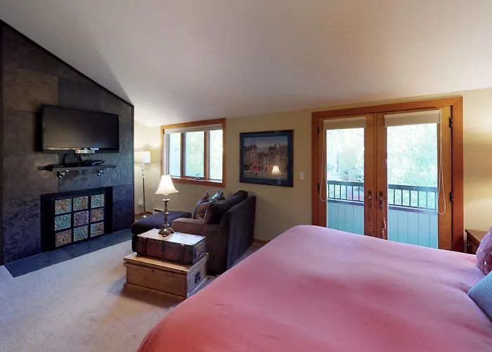 Luxury hotel only: Vail Residences At Cascade Village, A Destination By Hyatt Residence