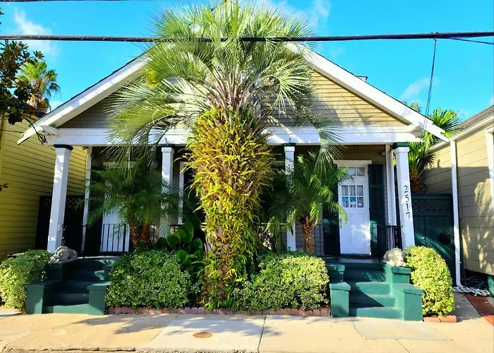 B&B only: Lions Inn Bed & Breakfast