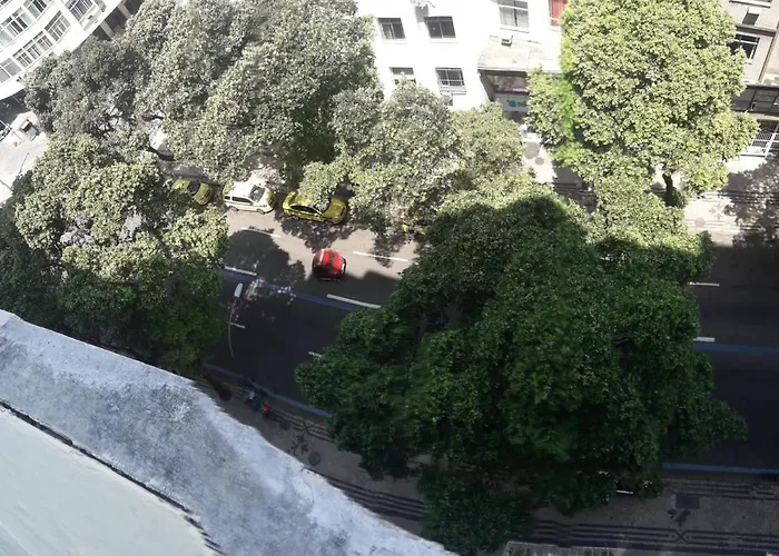 Copacabana, Mirante Do Azul Mar