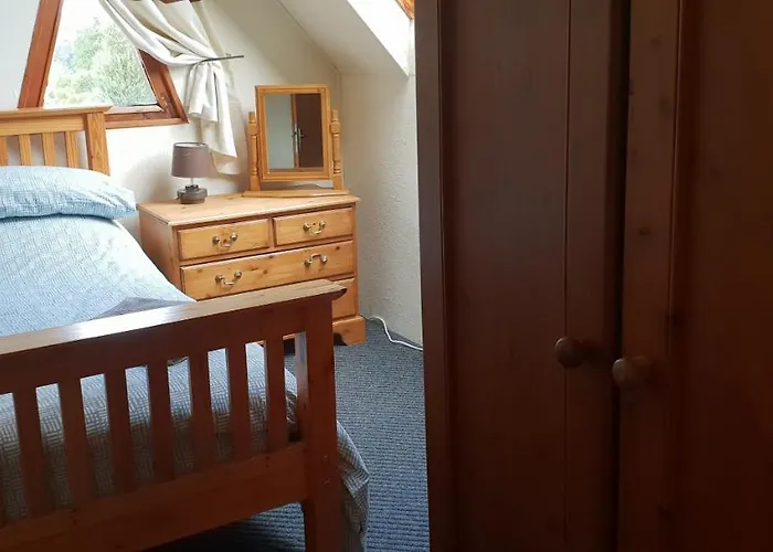 Lake Dathee Lodge