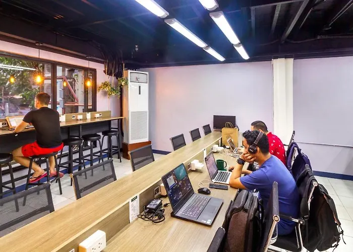 The Hostels Nomad'S Hub - Best Value Co-Living