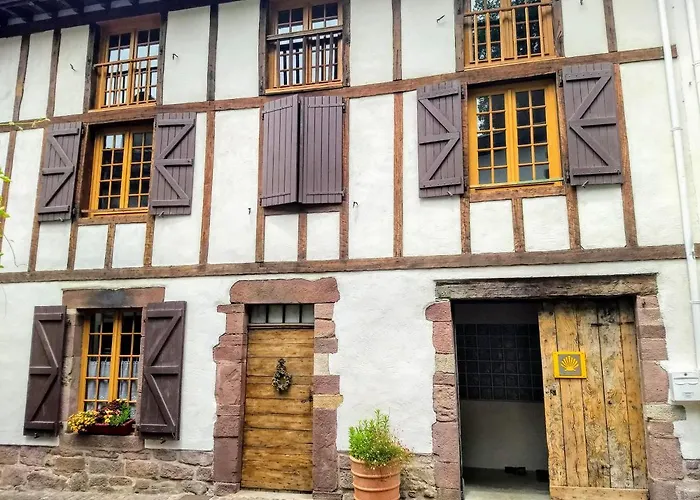  De La Porte Saint Jacques: A For Pilgrims