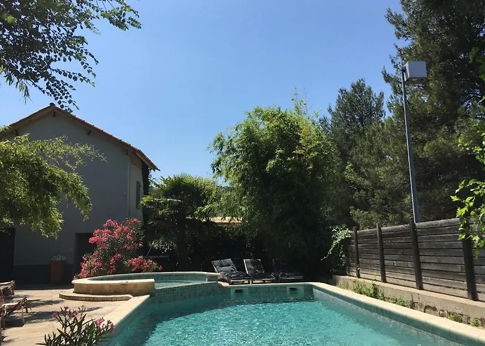 Hôtel central: Hôtel la Fête en Provence
