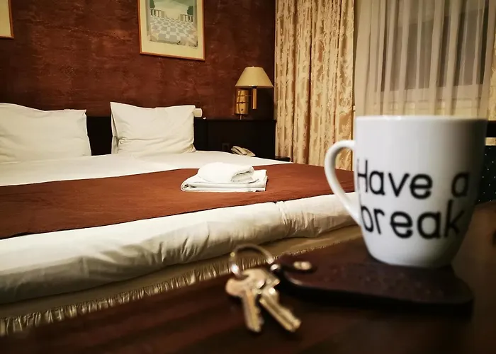 Cheap hotels Garni Oasis