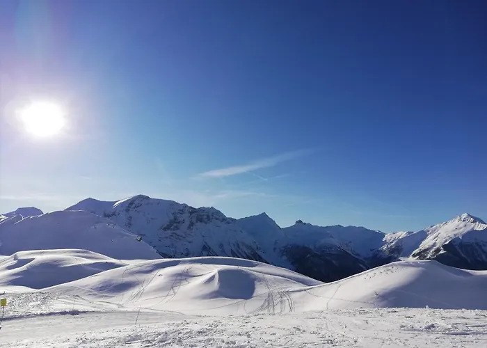 Orcières Rond point des Pistes, Front de neige