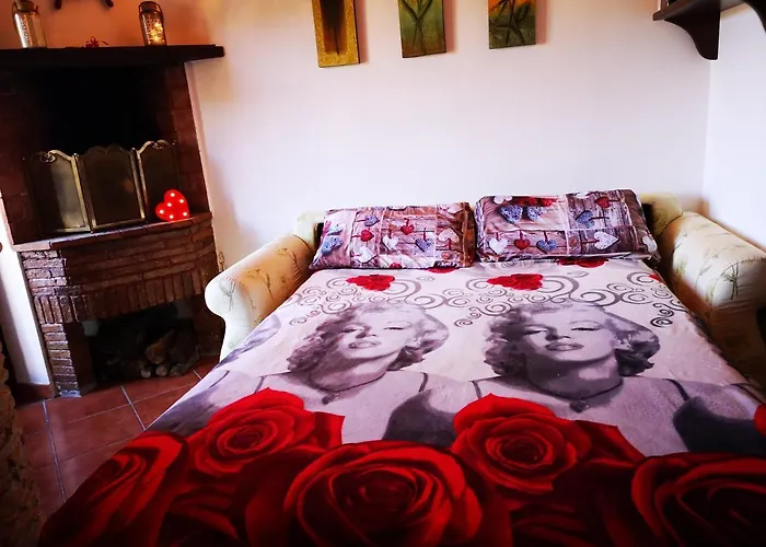 Fuga Romantica Con Camino , Vista Mare