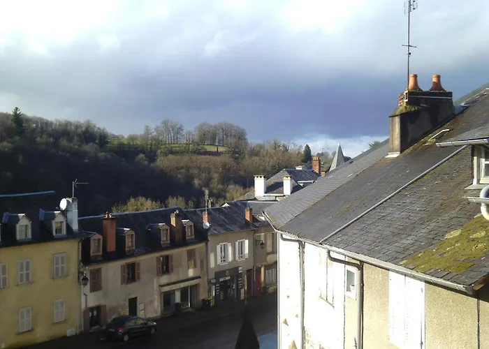 Le trou dans le mur