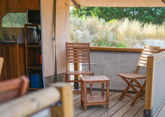 Villa: Cabane Ayana