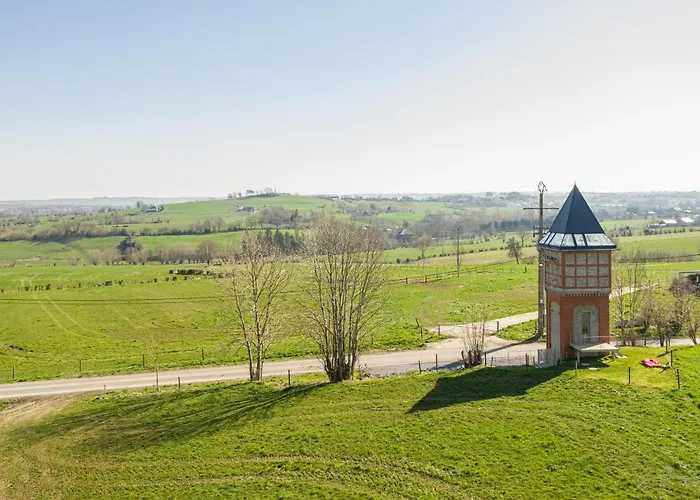 Logement insolite La tour de Larbuisson