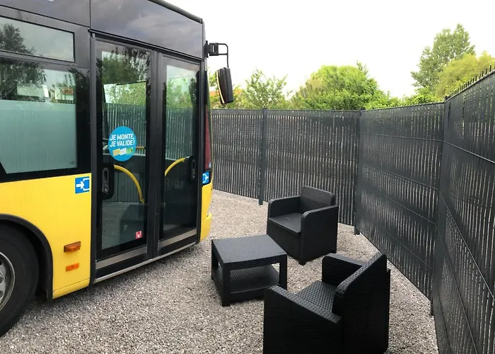 L Arrêt De Bus Insolite&SPA