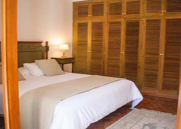 Villa Altozano With Pool, Barbeque, Large Garden, And Fantastic Sea Views