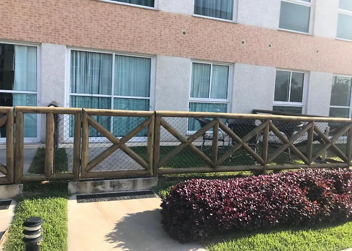Muro Alto Condominio Clube
