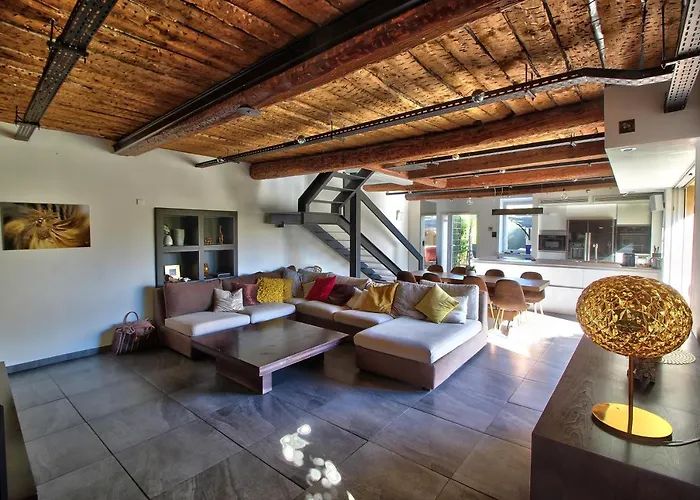 Maison avec piscine et jardin- 4 chambres 8 pers
