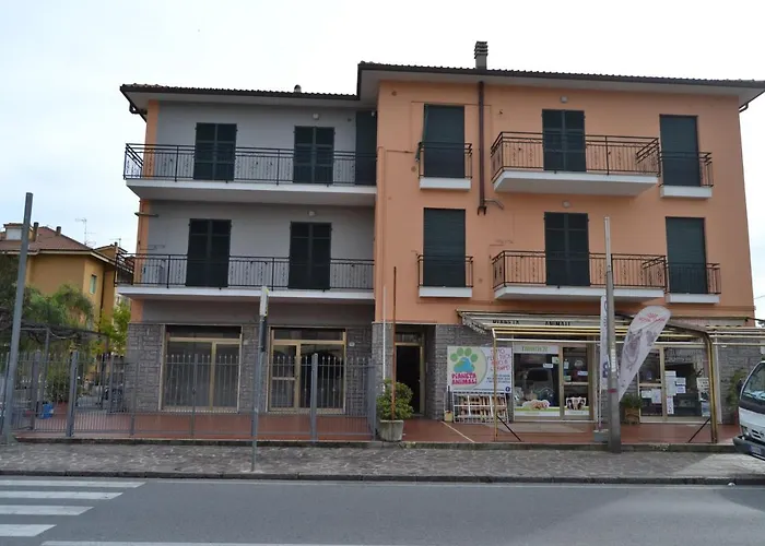 Happy House Diano Marina