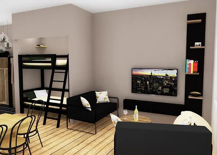 LOUHANS Les Petites Arcades avec ses deux appartements coté seille et coté jardin
