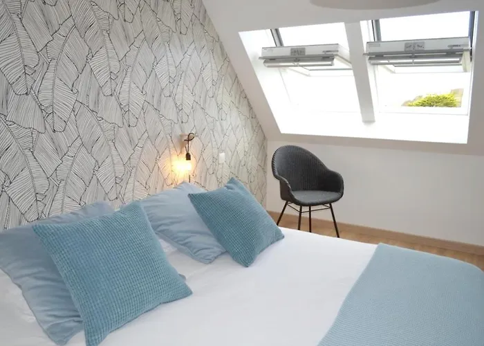 Maison de 3 chambres a Locquirec a 50 m de la plage avec vue sur la mer terrasse amenagee et wifi