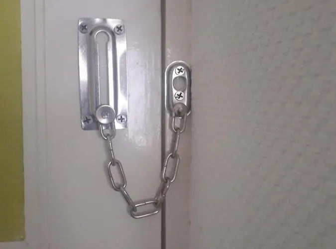 Chambre meublée au cœur de ville - chez l'habitant