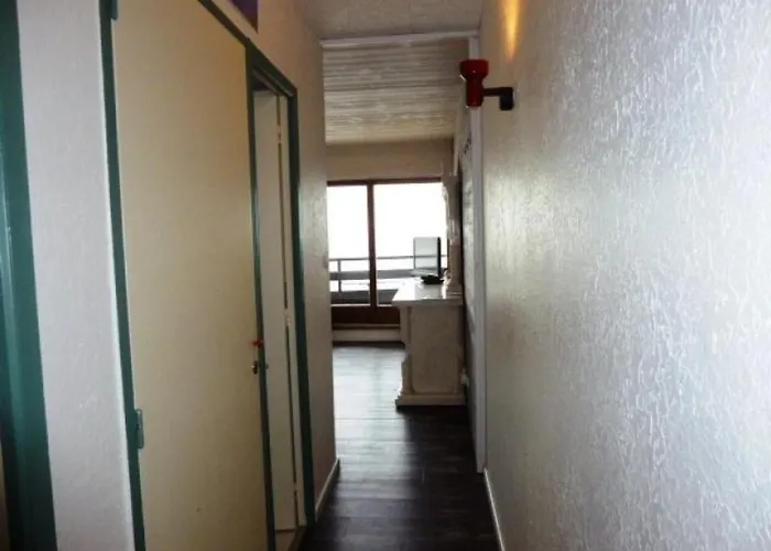 Studio 6 personnes, balcon, proche pistes et commerces - FR-1-602-34