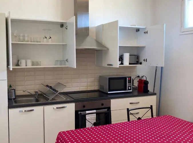 Appart Aux deux Colombes avec Balcon et Garage