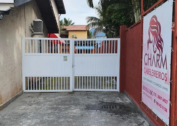 Kitnet Com Ar, em frente a Praia de Boracéia