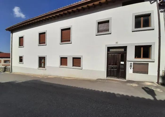 Apartamentos Candelario by gaiarooms