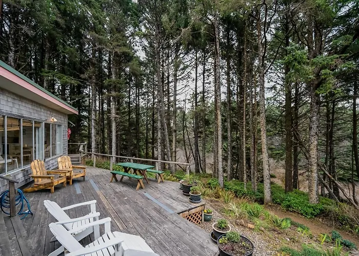 Alicia'S Beach House